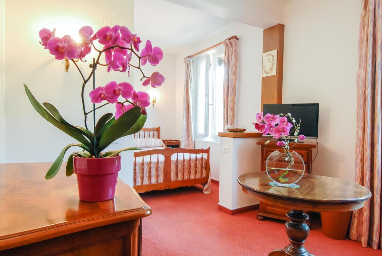 Au Gay Sejour Hotel Faverges Exterior photo